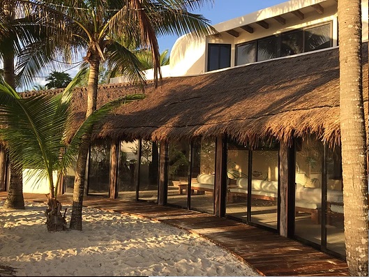 Luxury villa Casa Dunia for rent on the beach in Tulum